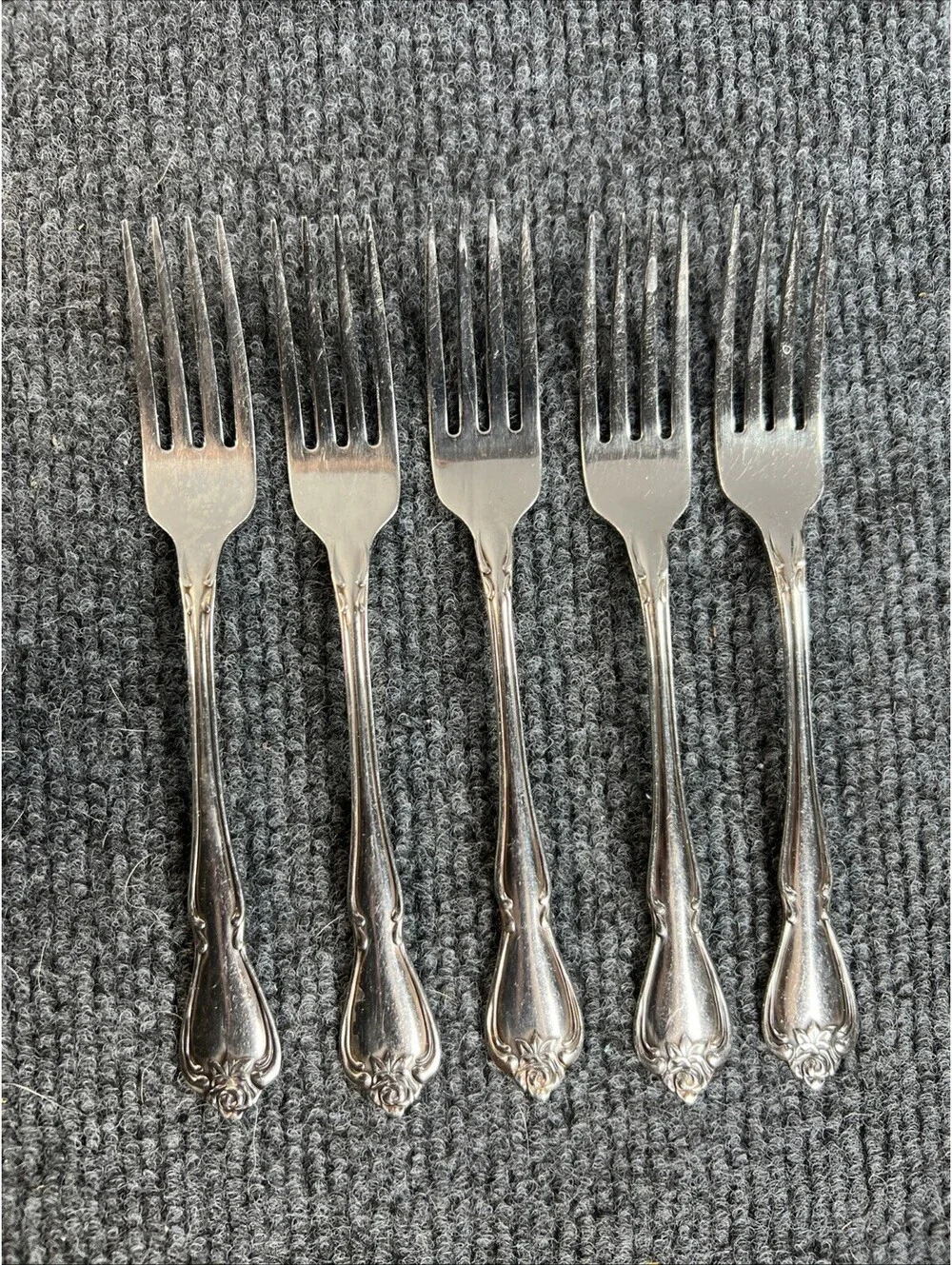 oneida stainless flatware 5 DinnerForks